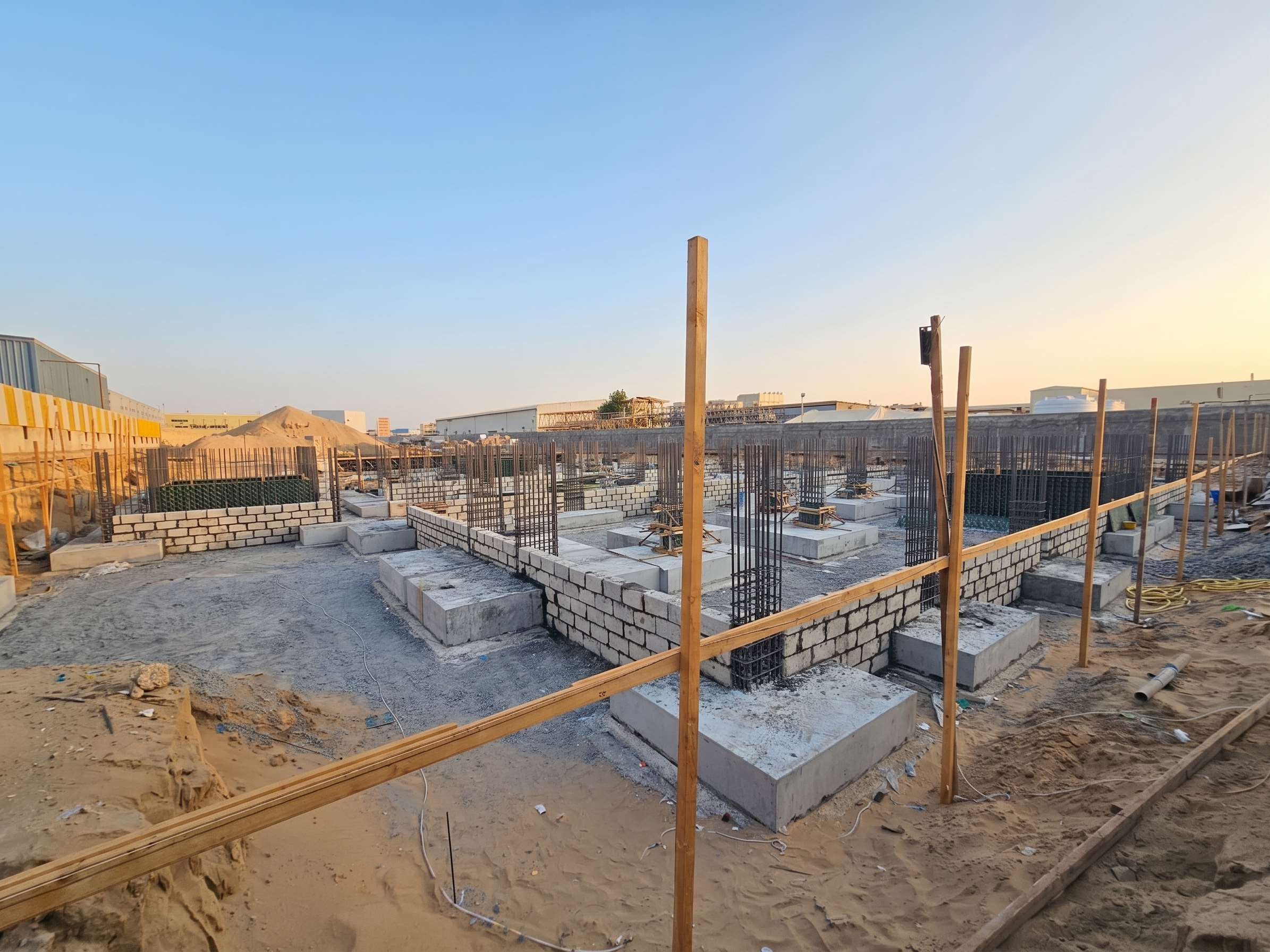 Contractor in SAIF Zone Sharjah - Airport Free Zone Industrial Facilities